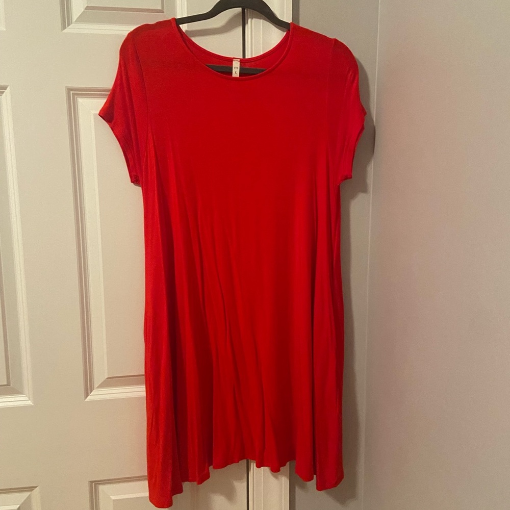 Red swing dress, medium